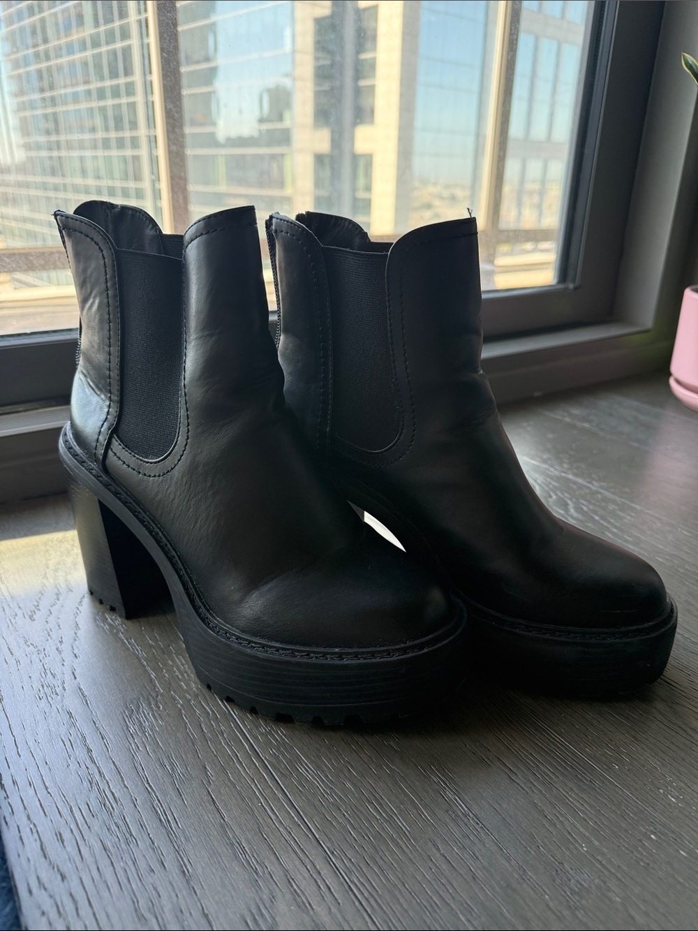 Steve Madden Kat Black Boots size 8.5